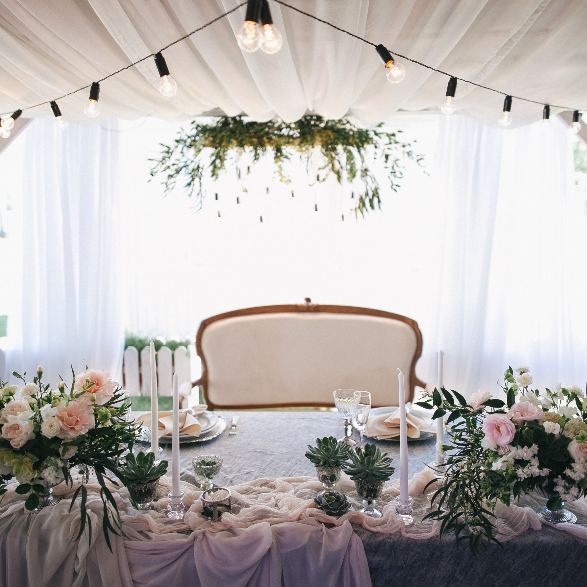 Modern Wedding Decor